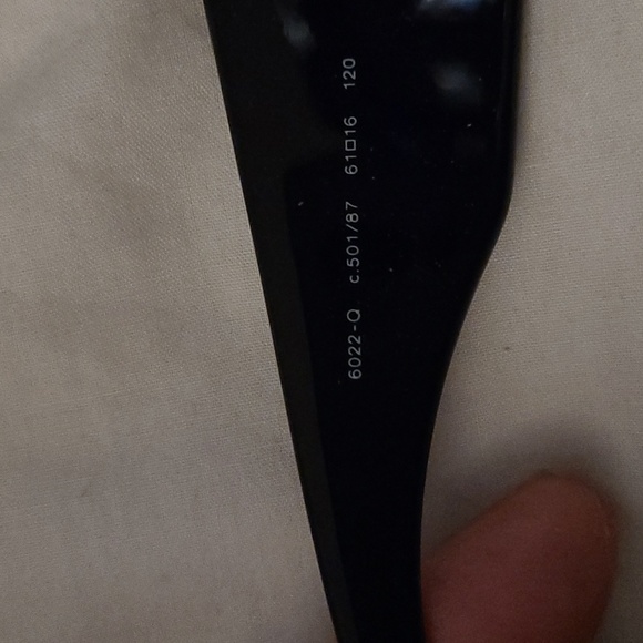 Chanel sunglasses - Picture 4 of 6